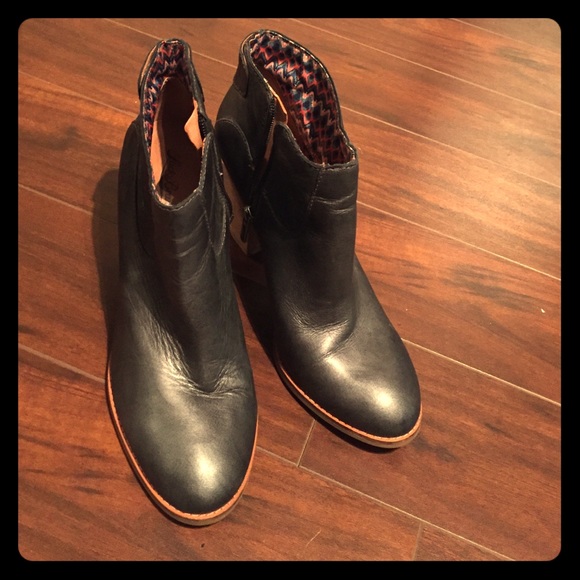 Lucky Brand booties