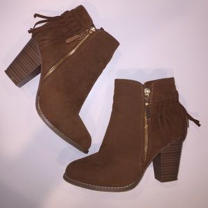 Brown, Faux suede, heeled booties