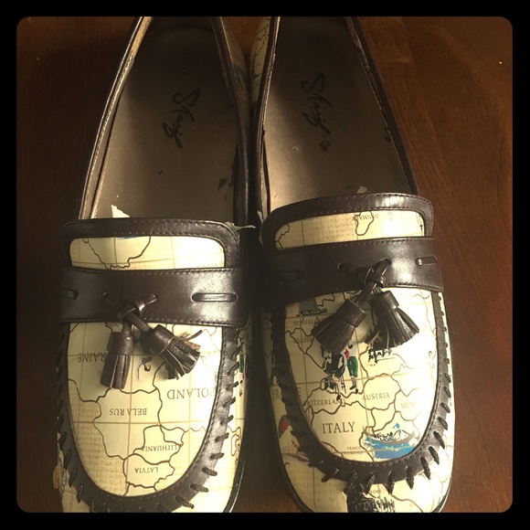 Map print loafers and matching bucket hat