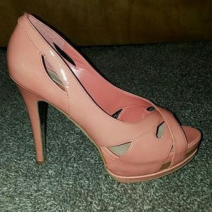 HALSTON Miranda Pumps Coral Patent Leather sz 8.5