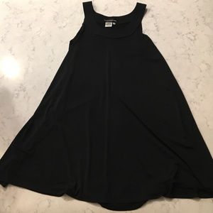 Donna Morgan jersey material black dress