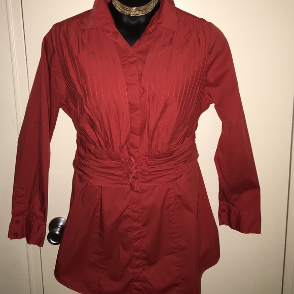 Dark orange/Rust Button down