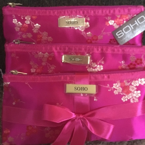 SOHO Handbags - SOHO MATCHING SET OF 3 ZIPPERED BAGS