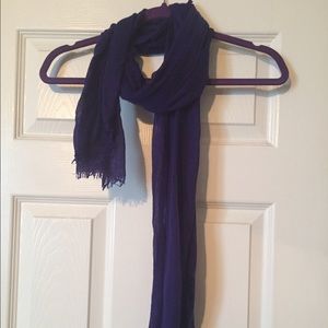 Deep purple light scarf