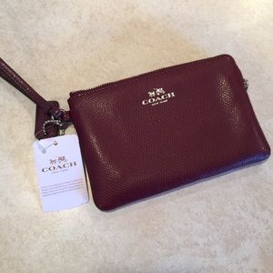 Authentic Coach Wristlet🐎