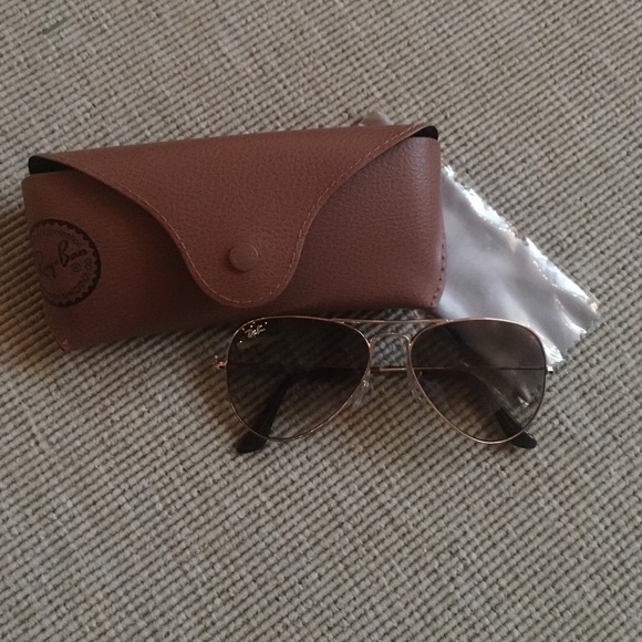 BRAND NEW Ray ban aviators