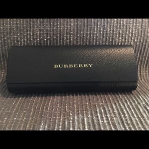 Sold!! Burberry Sunglasses Case w/ cloth New!