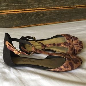 Animal Print suede flat closed toe sandal