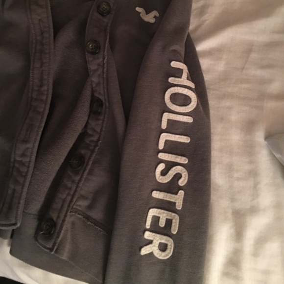 Hollister hoodie - Picture 2 of 4
