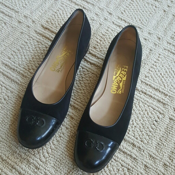 Salvatore Ferragamo black loafers size 8