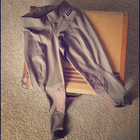 Kerrits Jodhpurs. Size Small. Taupe colored.