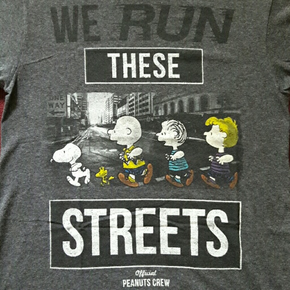 (SOLD!) ✔🌰PEANUTS CREW STREETS TEE - Picture 3 of 3