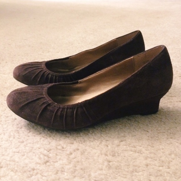 New Brown Leather Wedges