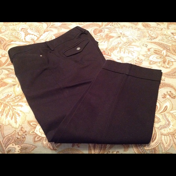 White House Black Market slim crop
