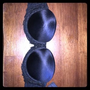 Strapless Victoria's Secret push up bra. 32A