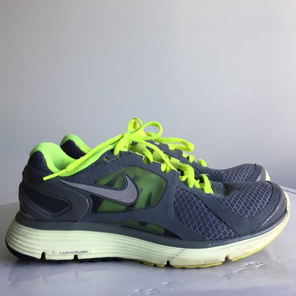Nike Shoes - NIKE Gym Shoes