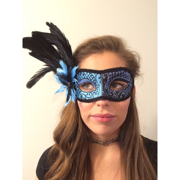 🎭Venetian Mardi Gras Mask - Picture 2 of 4