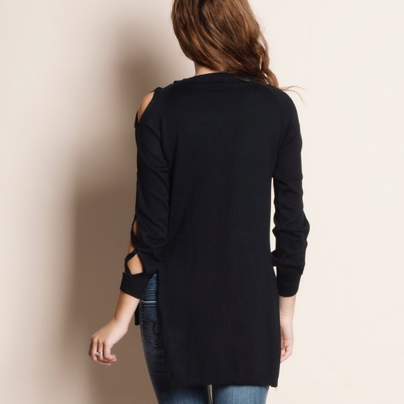 Cut Out Long Sleeve Top - Picture 3 of 3