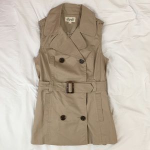 | boutique trench vest | sz. small