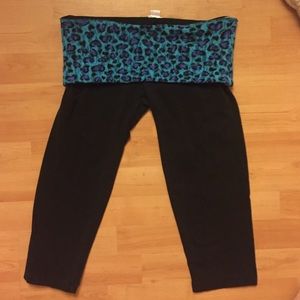 Victoria's Secret Crop Cheetah waistband Leggings