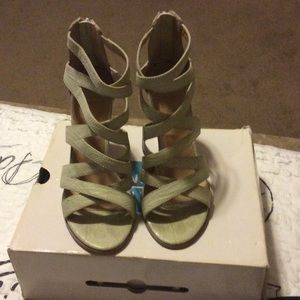 Call it spring shoes