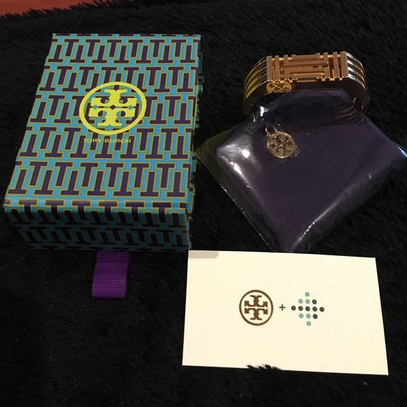 Tory Burch for Fitbit brass/gold cuff - Picture 1 of 3