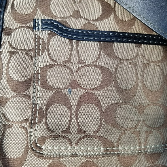 Authentic Coach shoulder bag - Picture 3 of 4