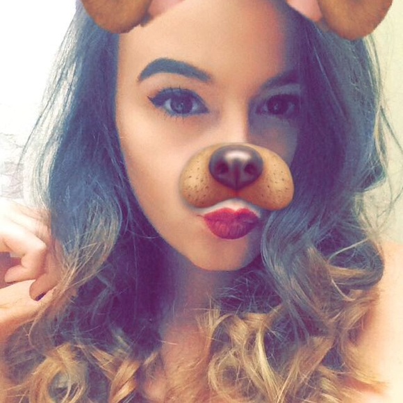 Meet your Posher, Alexis