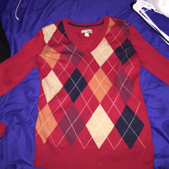 Bass vneck sweater!