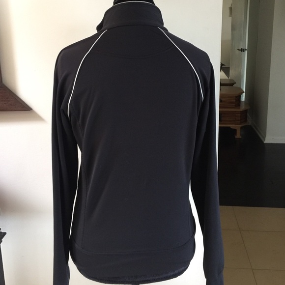 Nike workout jacket. Black. Size Small - Picture 3 of 3