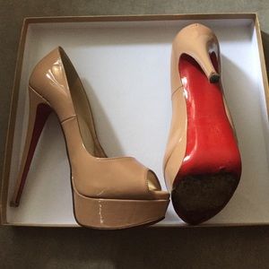 Nude louboutin heels size 38