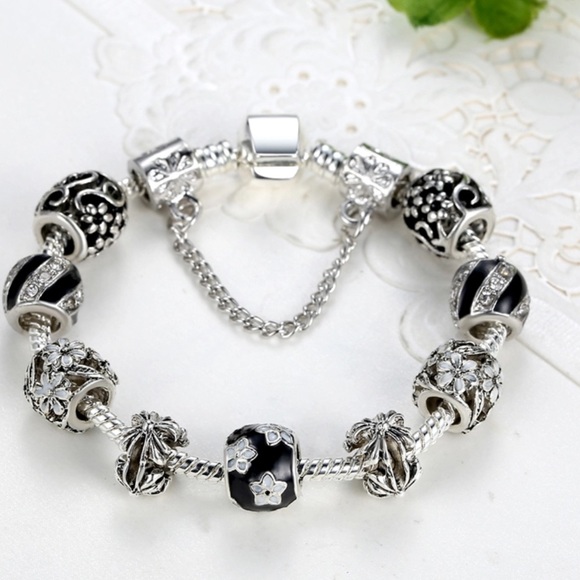 Bracelet!!!