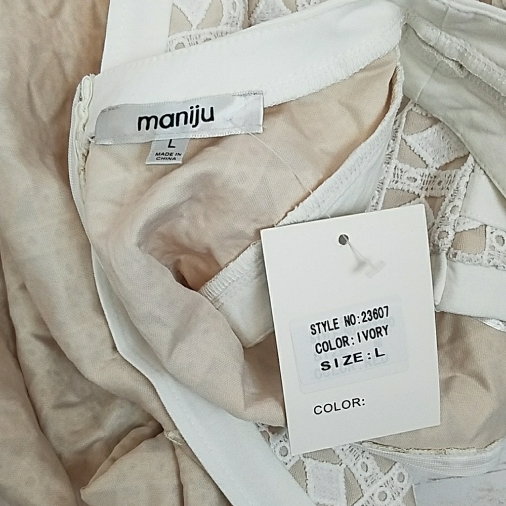 NEW Fit and Flare Textured Ivory Dress - Picture 8 of 8