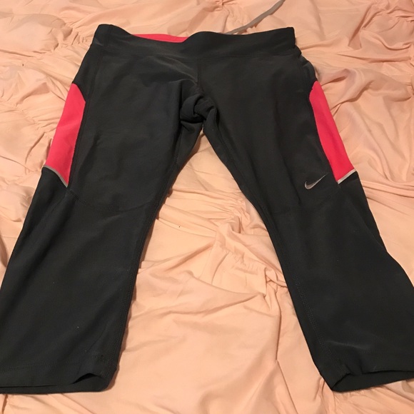 Women's Nike Grey and Pink Capri Pants