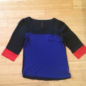 Three quarter length shirt Three quarter length shirt
