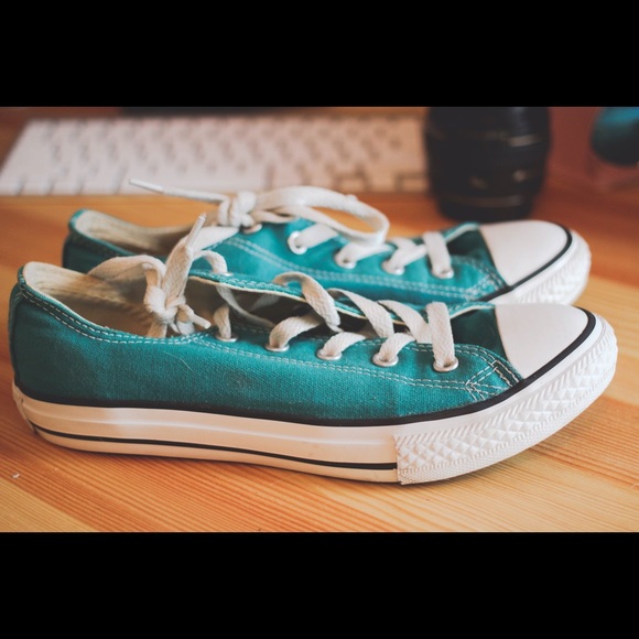 Turquoise converse