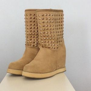 Wedge boots, size 8