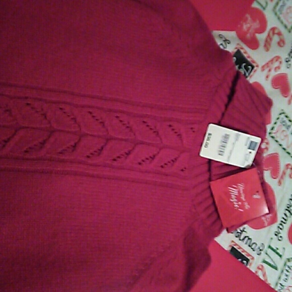 Beautiful warm Red sweater. - Picture 1 of 2