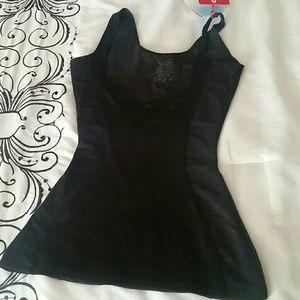 Spanx assets open bust tank