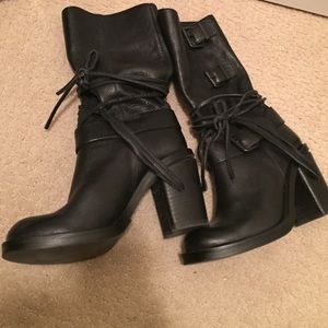 Black Vince Camuto boots