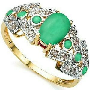 10K yellow Gold Diamonds and emerald womens ring
