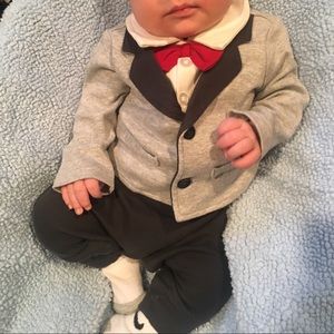 0-3 month suit