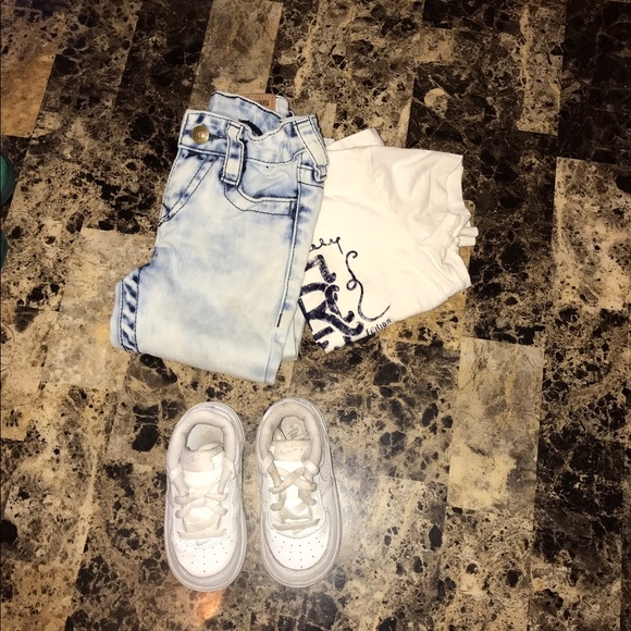 Nike Air Force Ones White Size 6c - Picture 2 of 3