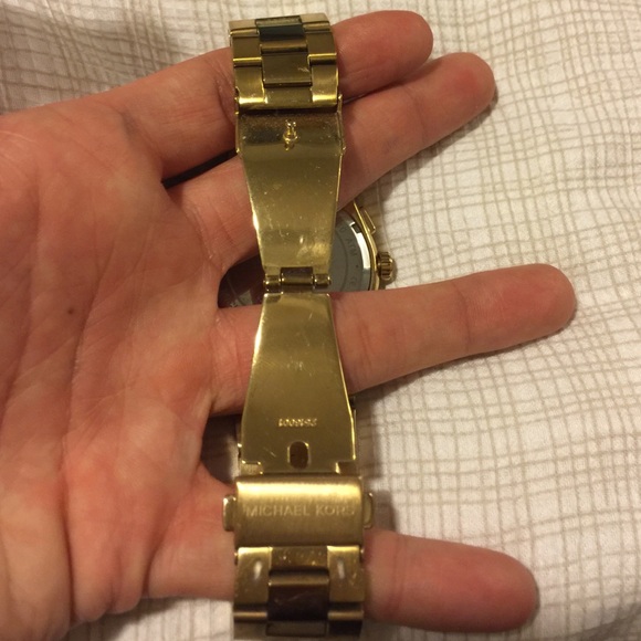 Gold Michael Kors chronograph watch - Picture 3 of 4