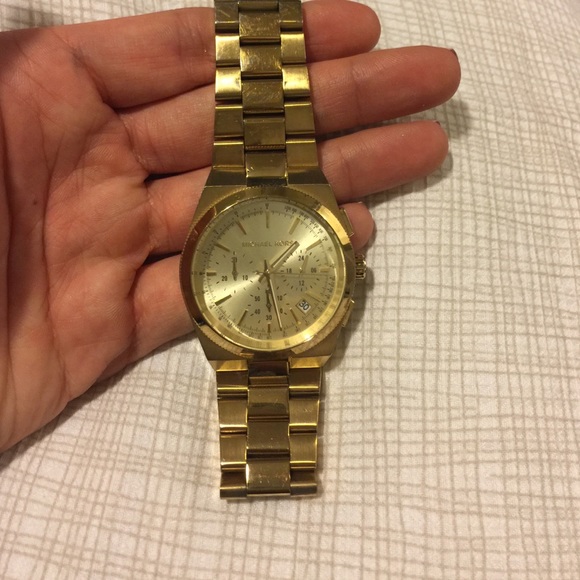 Gold Michael Kors chronograph watch - Picture 4 of 4