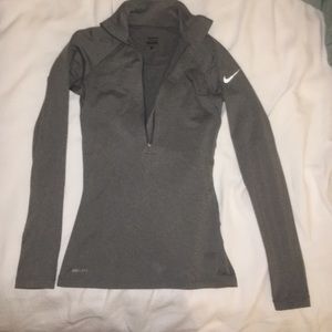 NIKE women's thermal quarter zip