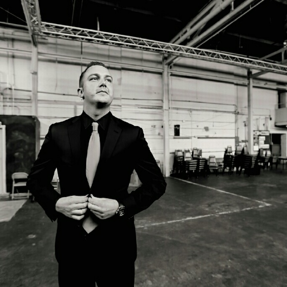 Collector, Buyer, and Seller - Picture 2 of 4