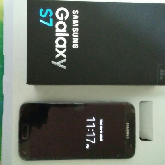 SAMSUNG S7 32GB - Picture 1 of 1