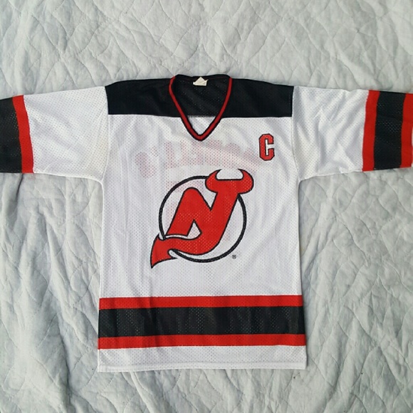 [SOLD]    VINTAGE modells 15 hockey jersey - Picture 3 of 4