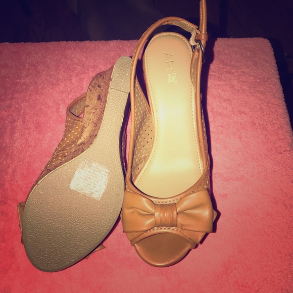 Apt. 9 wedges.